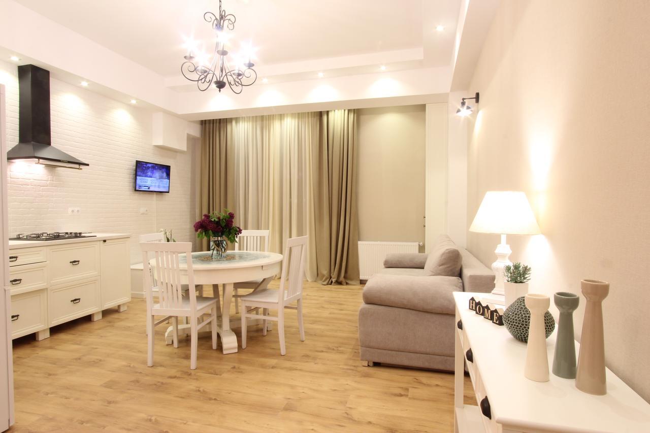 New Apartment In Old Тбилиси Экстерьер фото